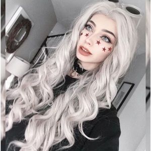 22inch Grey Free Part Lace Front Wigs
